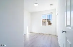 27285 Blue Spruce Place Valencia, CA 91354