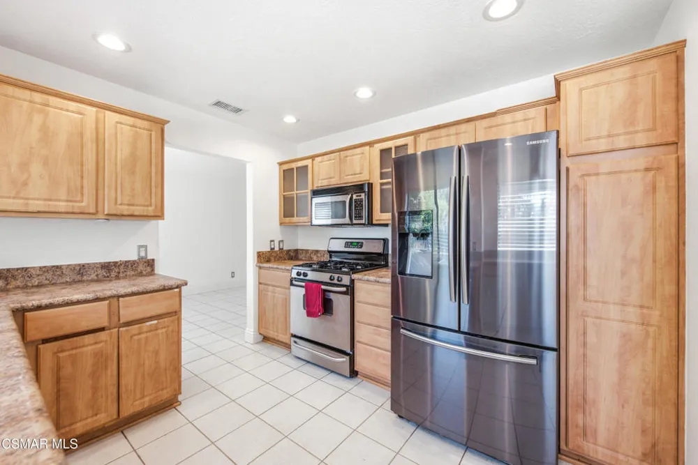 2259 Oakdale Circle Simi Valley, CA 93063