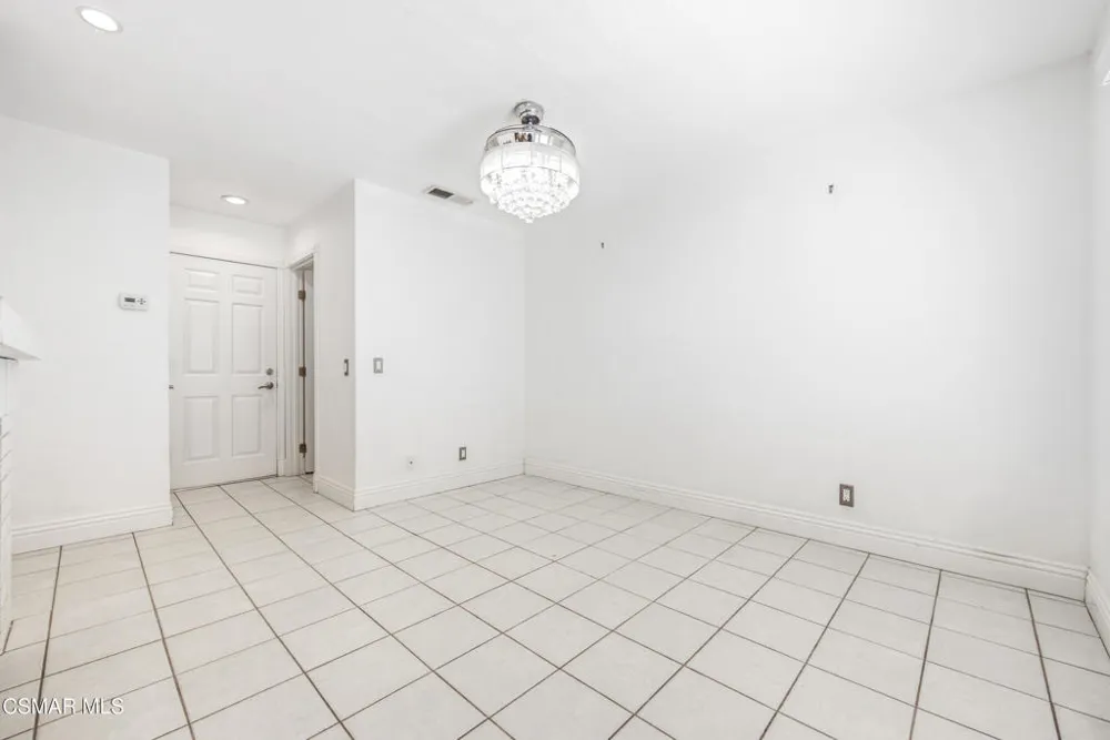 2259 Oakdale Circle Simi Valley, CA 93063