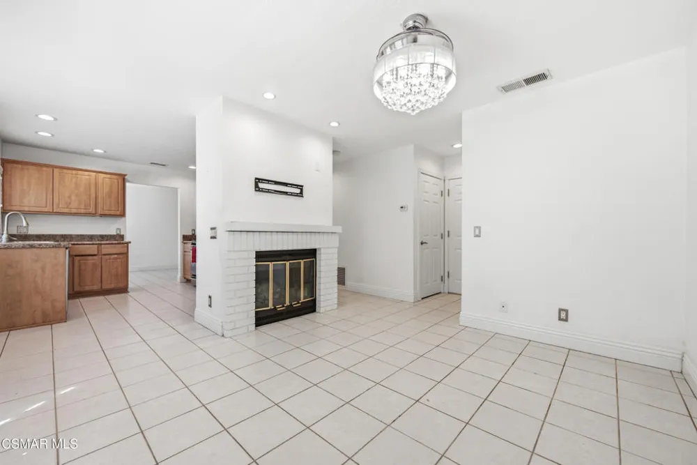 2259 Oakdale Circle Simi Valley, CA 93063