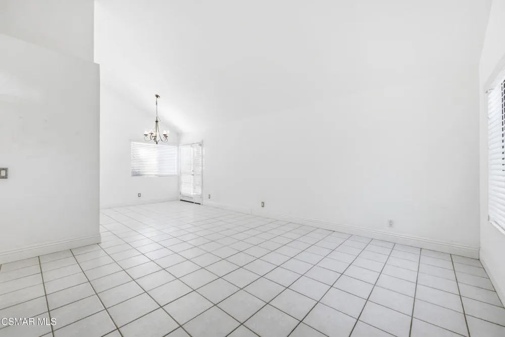 2259 Oakdale Circle Simi Valley, CA 93063