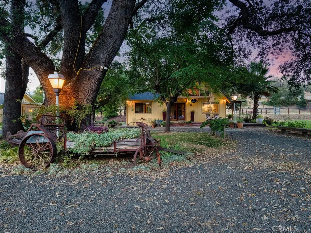 6733 Live Oak Drive Kelseyville, CA 95451