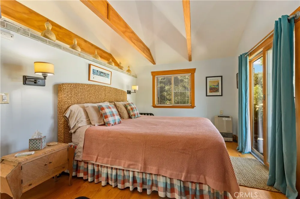 6733 Live Oak Drive Kelseyville, CA 95451