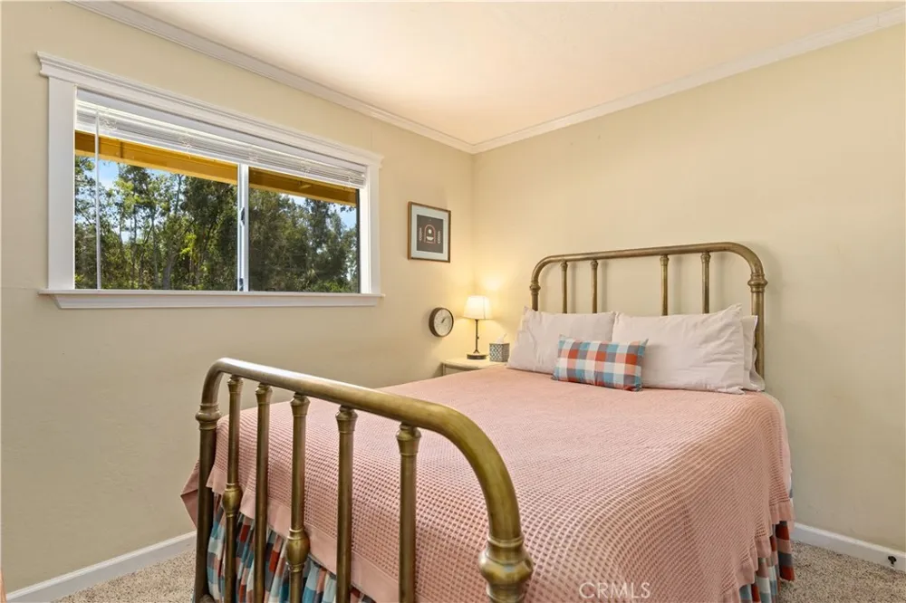 6733 Live Oak Drive Kelseyville, CA 95451