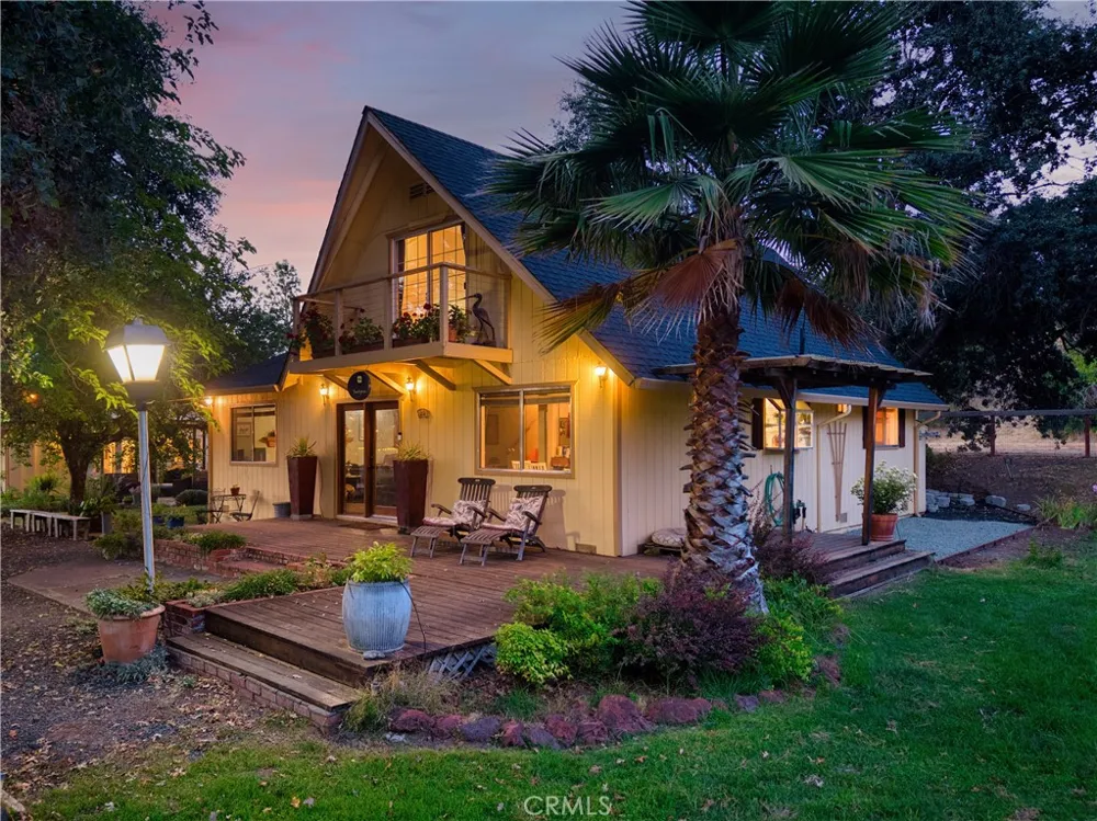 6733 Live Oak Drive Kelseyville, CA 95451