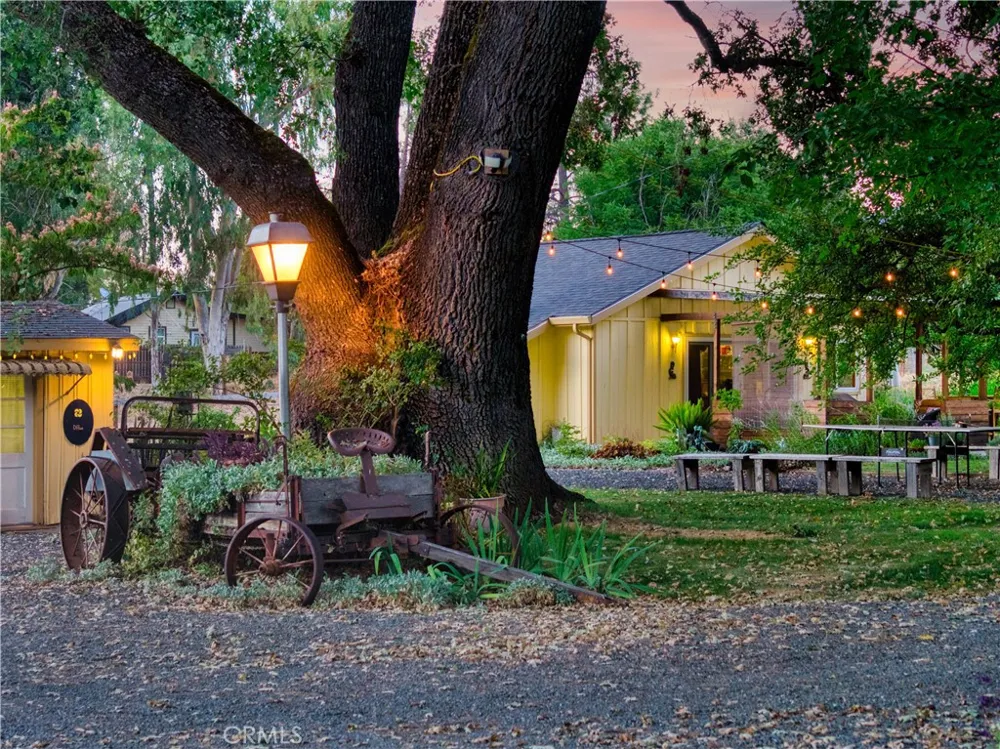 6733 Live Oak Drive Kelseyville, CA 95451