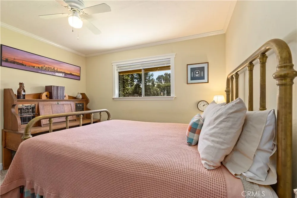 6733 Live Oak Drive Kelseyville, CA 95451