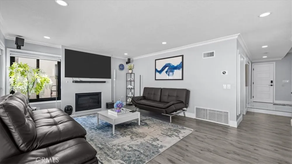 1373 W Aster Upland, CA 91786