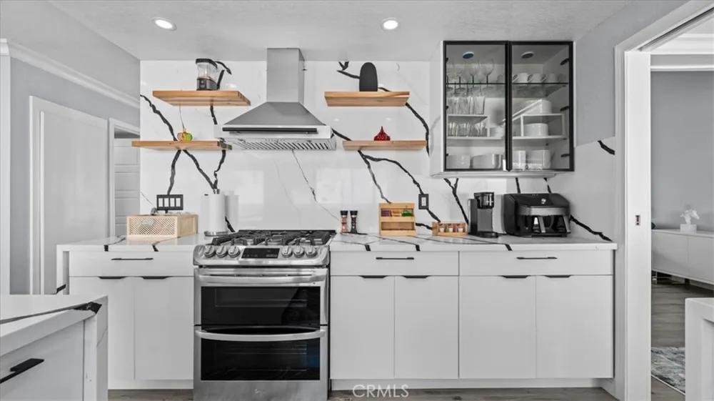 1373 W Aster Upland, CA 91786