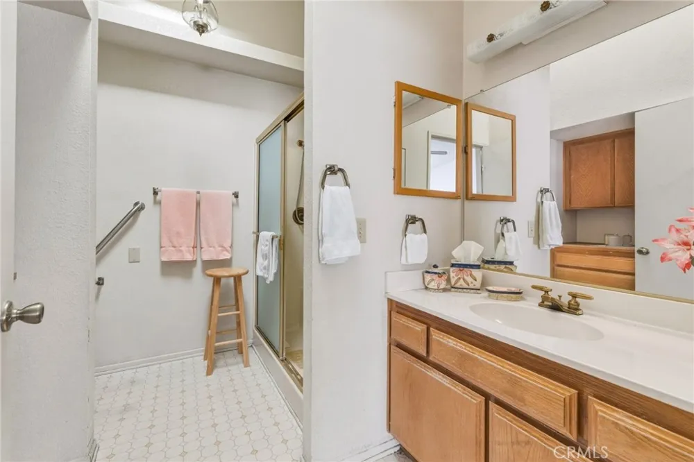 12980 Autumnwood Victorville, CA 92395
