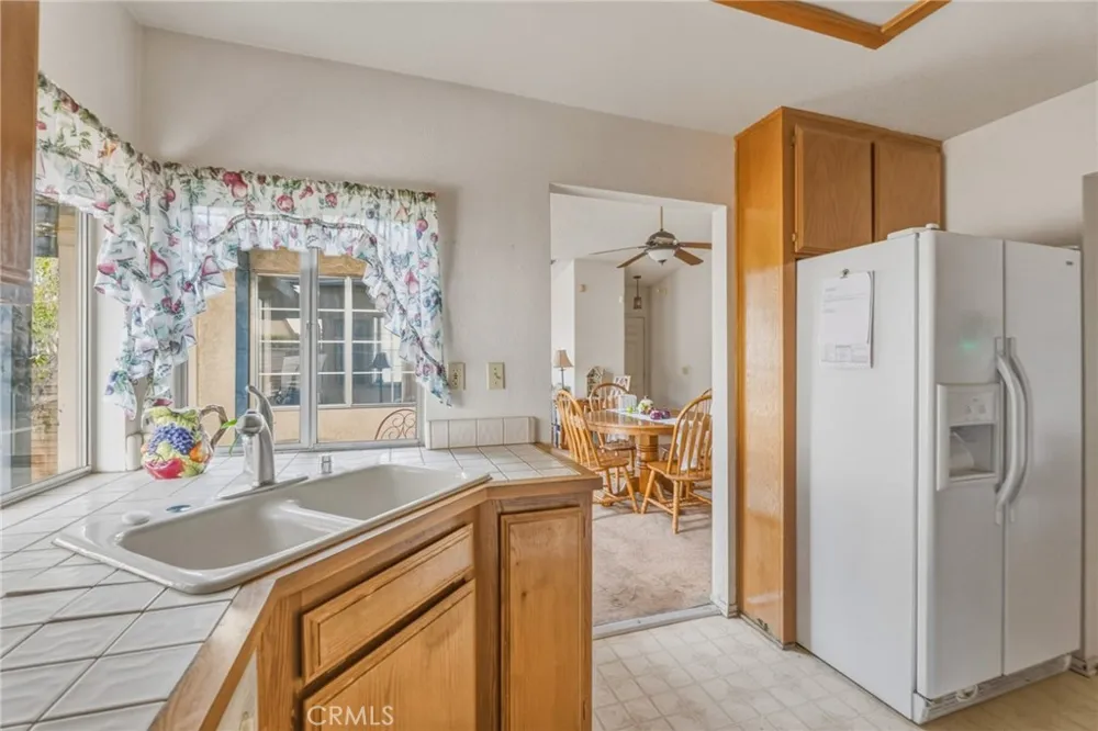 12980 Autumnwood Victorville, CA 92395