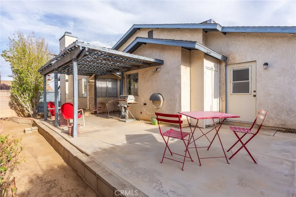 12980 Autumnwood Victorville, CA 92395