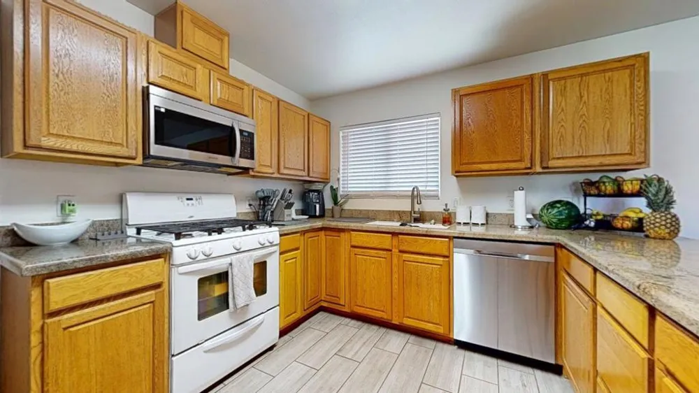 27305 Hombria Drive Cathedral City, CA 92234