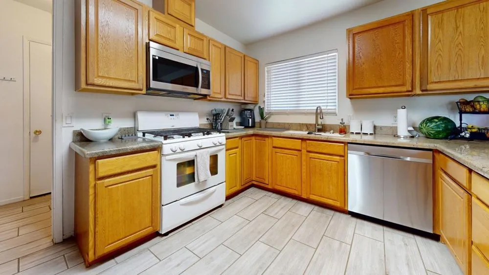 27305 Hombria Drive Cathedral City, CA 92234