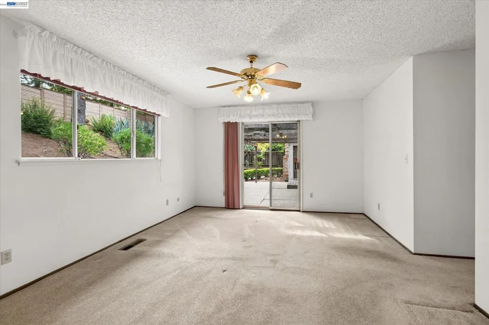 1152 Easley Dr Clayton, CA 94517