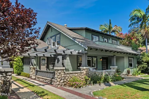 133 Orange Grove Boulevard