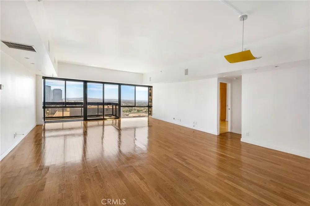 10445 Wilshire #1606 Los Angeles, CA 90024