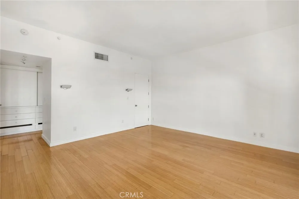 10445 Wilshire #1606 Los Angeles, CA 90024