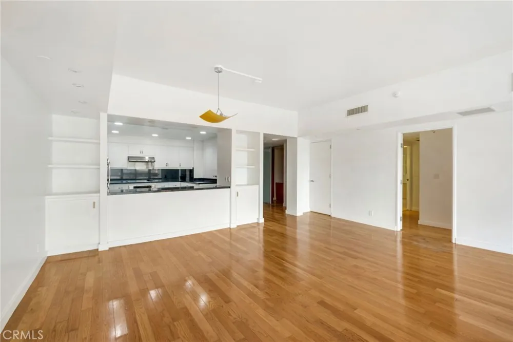 10445 Wilshire #1606 Los Angeles, CA 90024