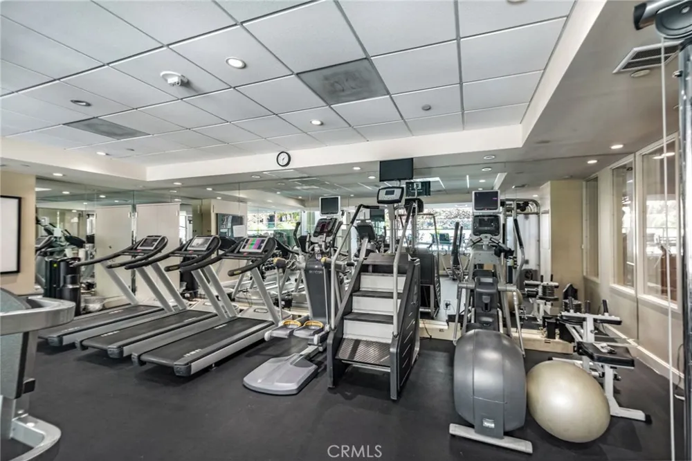 10445 Wilshire #1606 Los Angeles, CA 90024