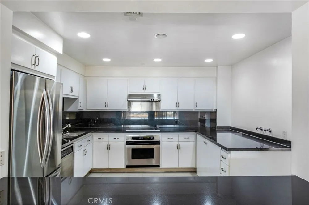 10445 Wilshire #1606 Los Angeles, CA 90024