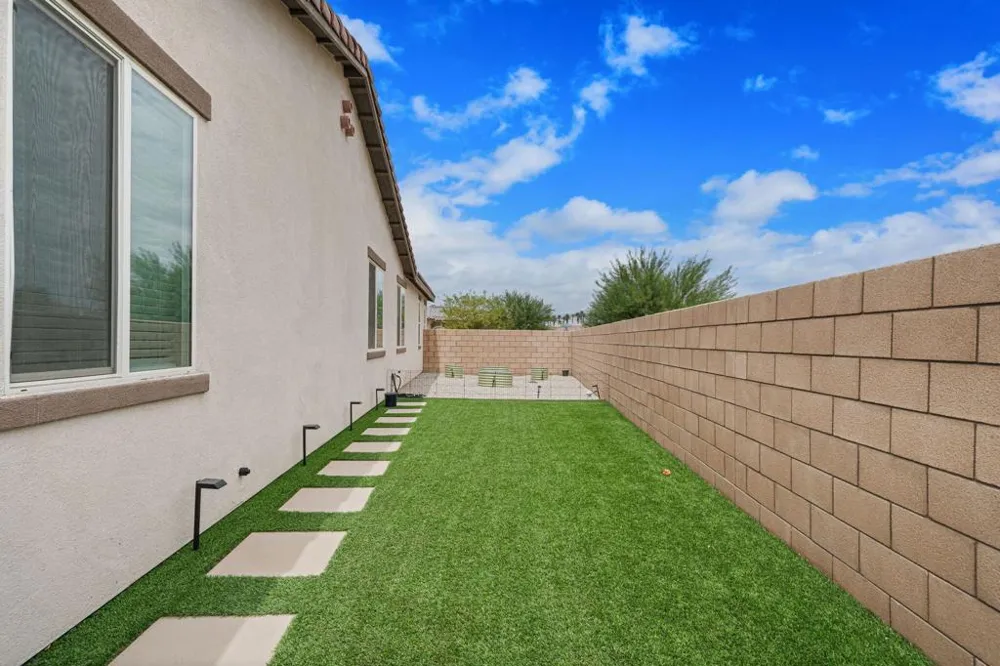 81887 Via Encinitas La Quinta, CA 92253