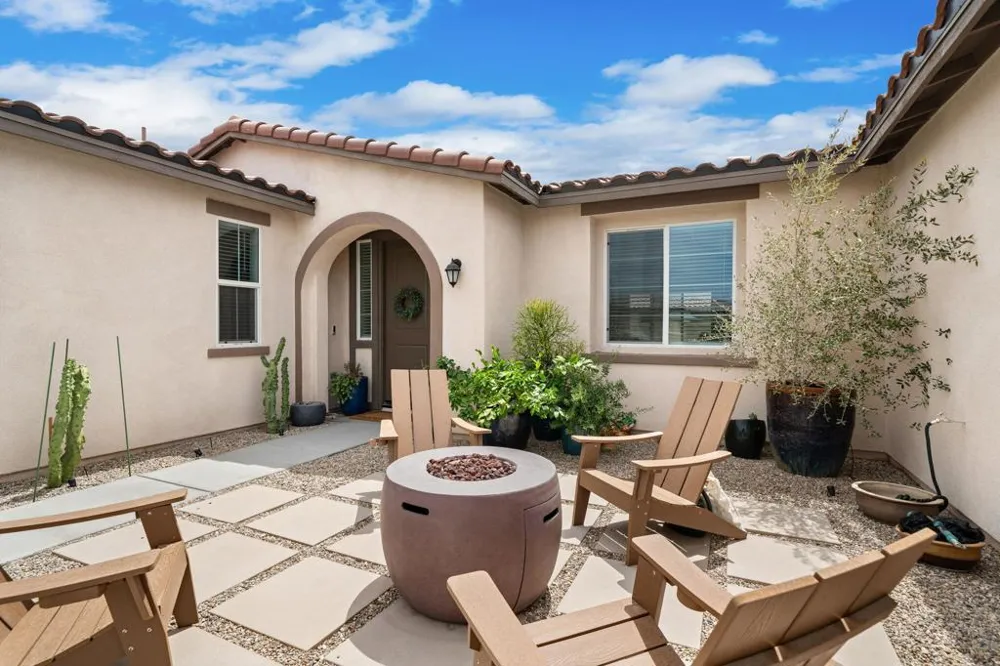 81887 Via Encinitas La Quinta, CA 92253