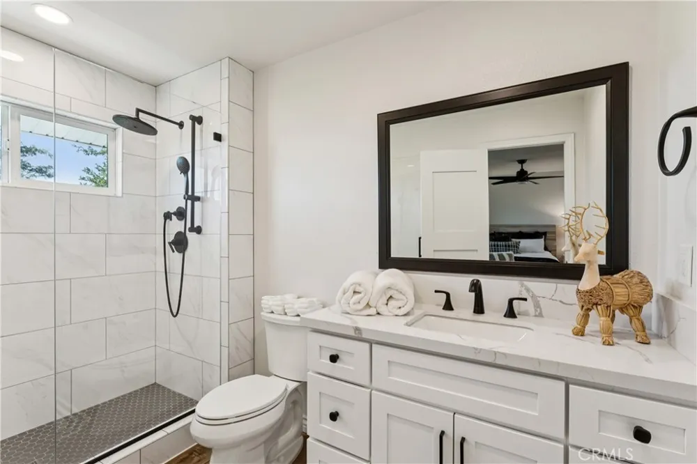 27535 St Bernard Lane Lake Arrowhead, CA 92352