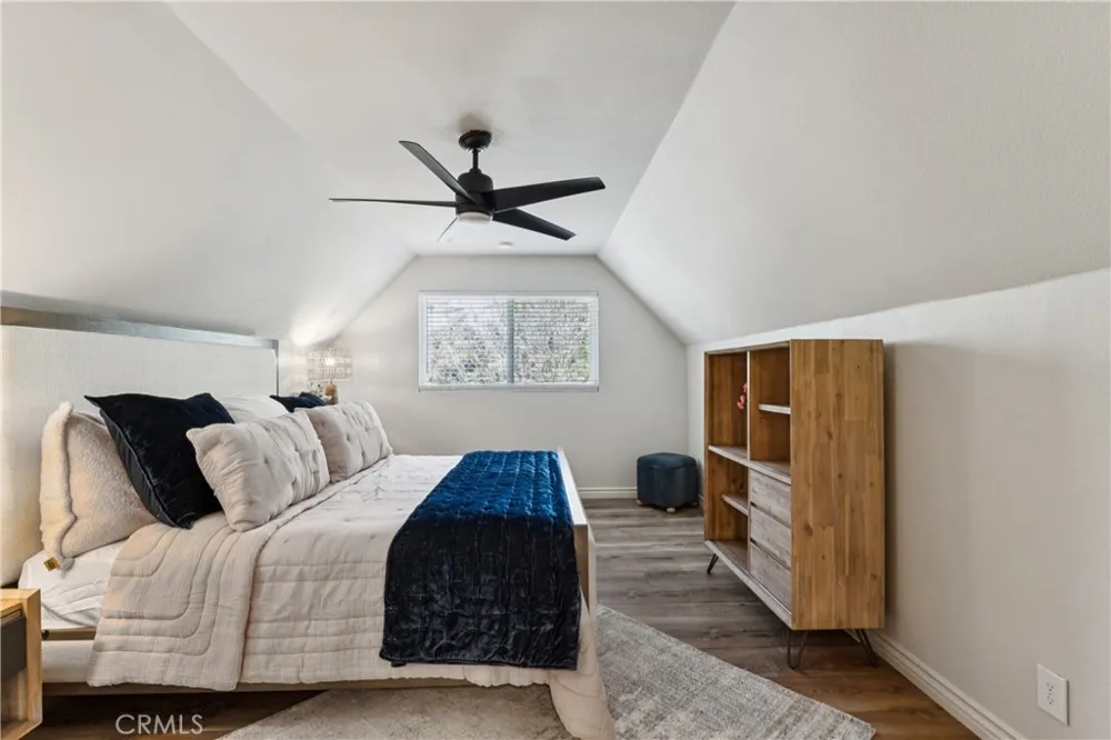27535 St Bernard Lane Lake Arrowhead, CA 92352