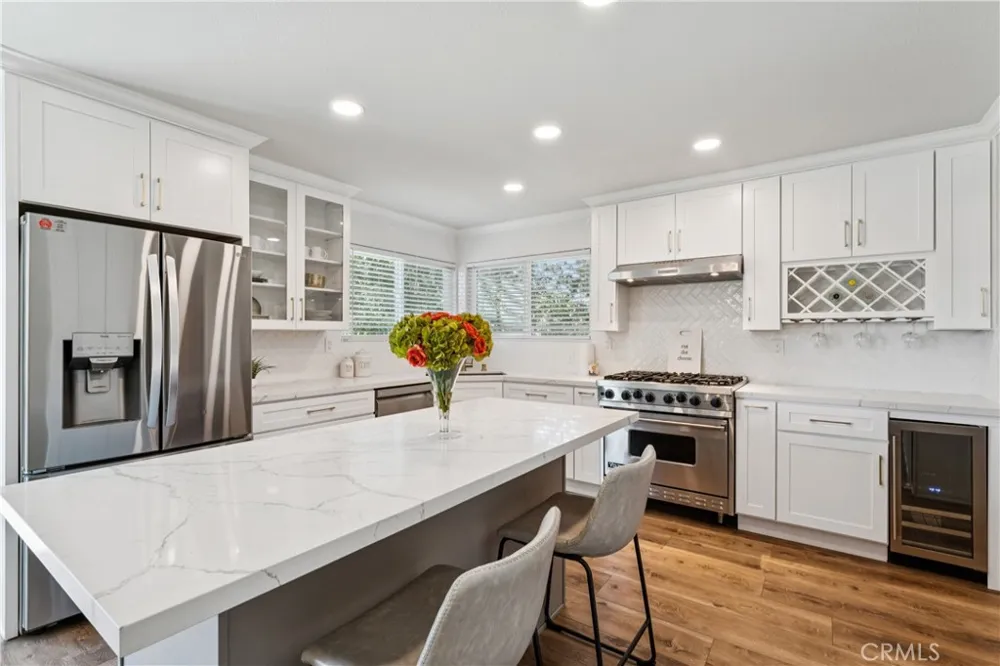 27535 St Bernard Lane Lake Arrowhead, CA 92352