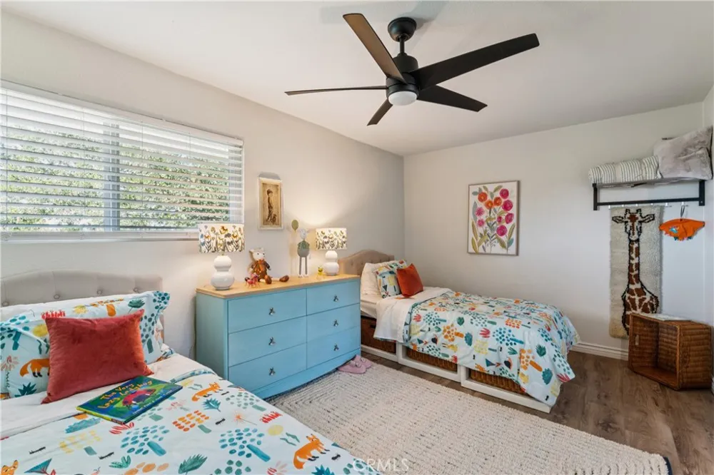 27535 St Bernard Lane Lake Arrowhead, CA 92352