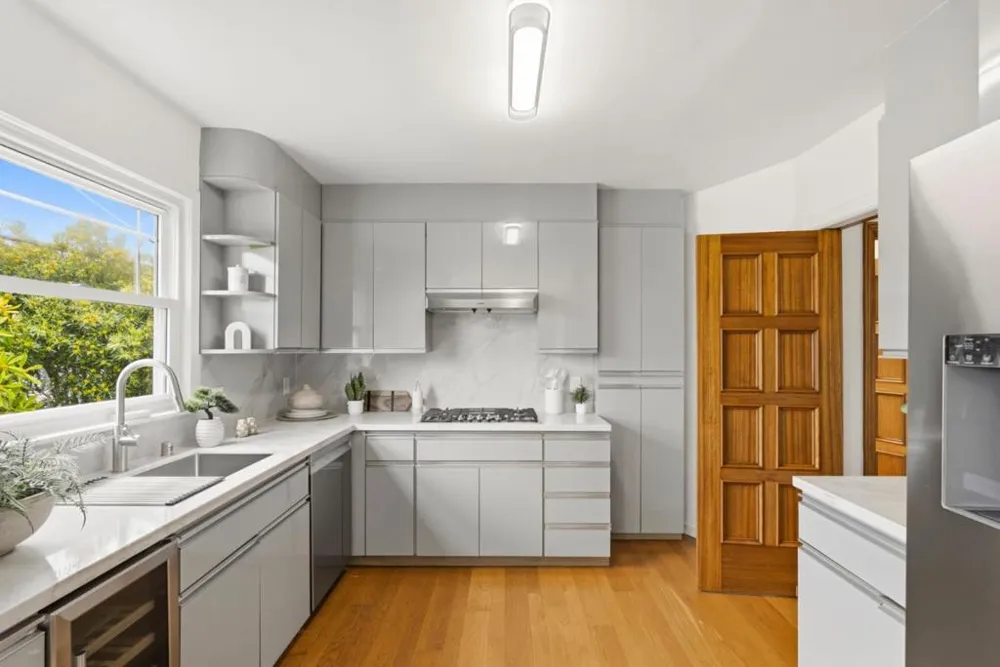 1597 29th Ave Avenue San Francisco, CA 94122
