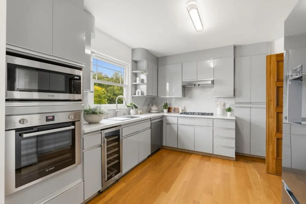1597 29th Ave Avenue San Francisco, CA 94122