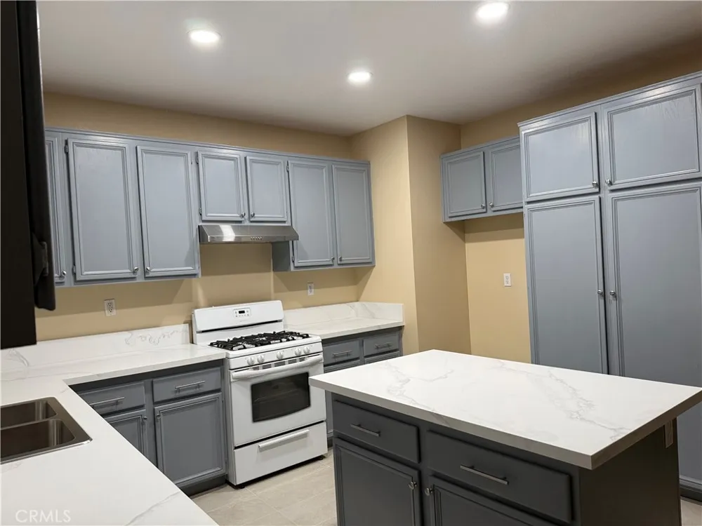 42171 Orange Blossom Drive Temecula, CA 92591