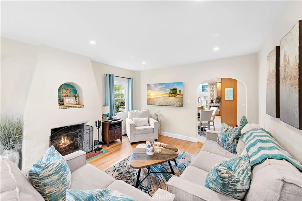 1155 Catalina Laguna Beach, CA 92651