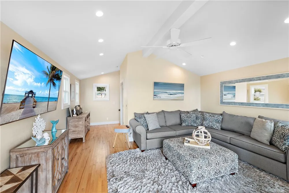 1155 Catalina Laguna Beach, CA 92651