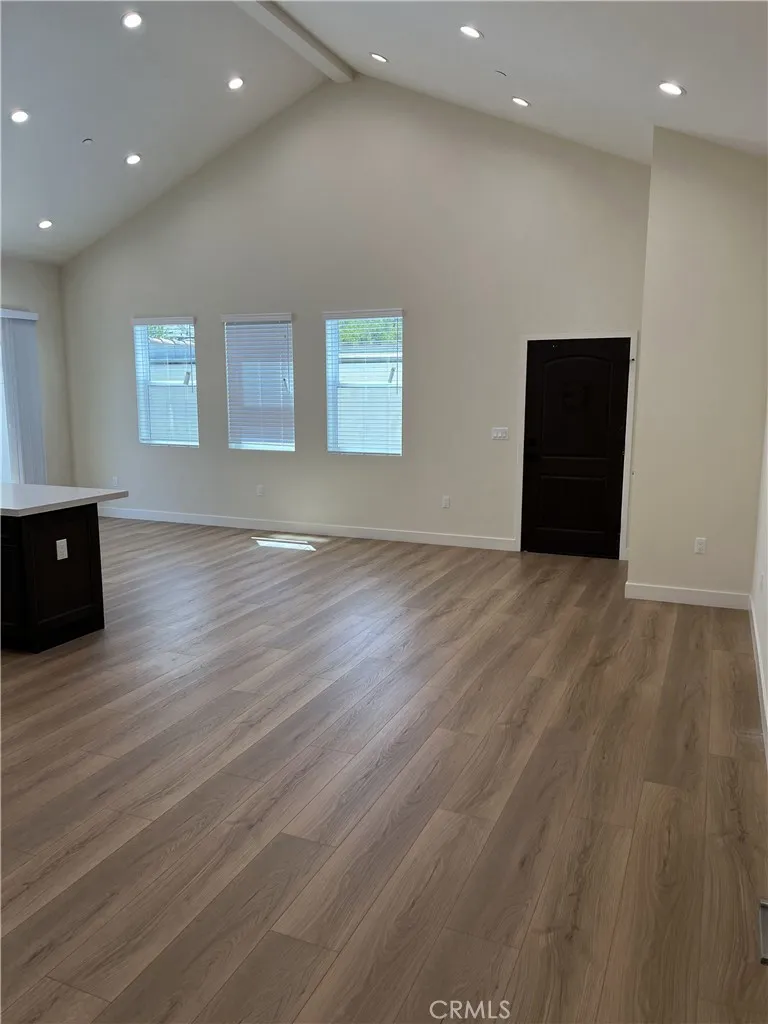 12243 Califa Street Valley Village, CA 91607