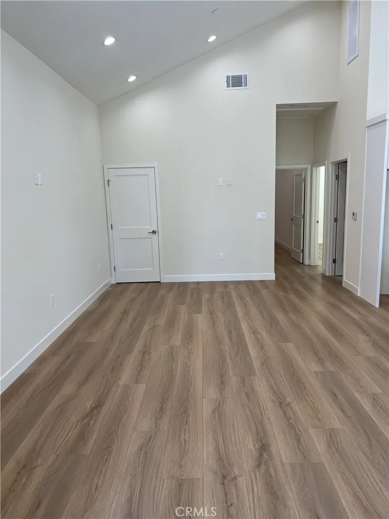 12243 Califa Street Valley Village, CA 91607