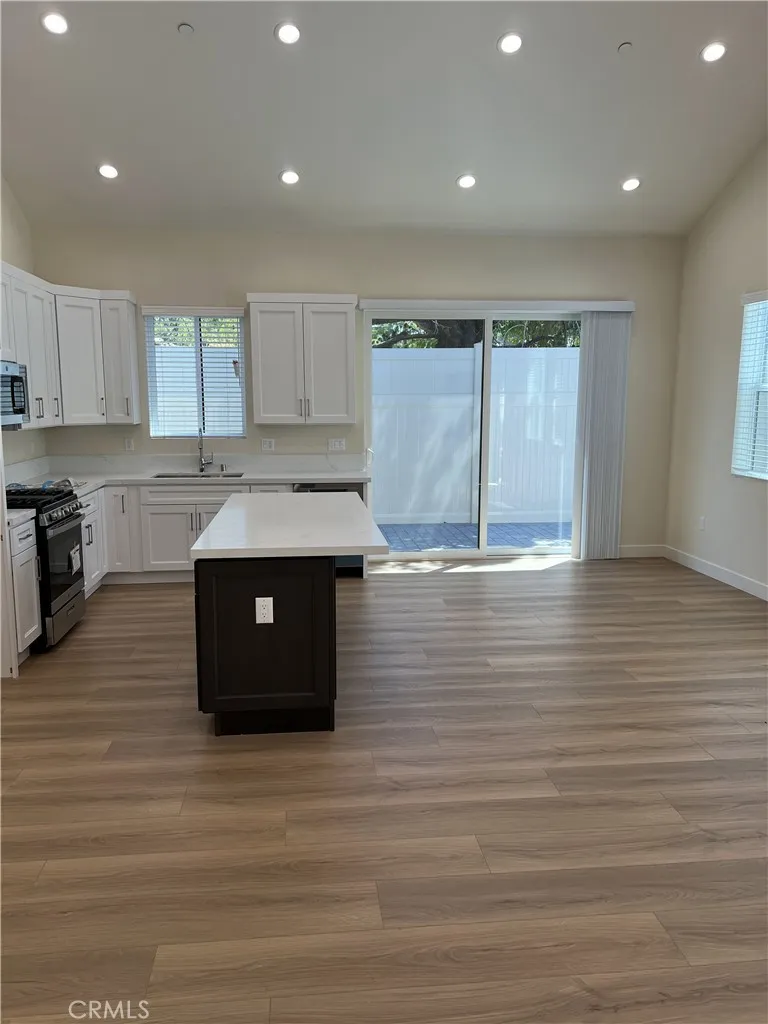 12243 Califa Street Valley Village, CA 91607