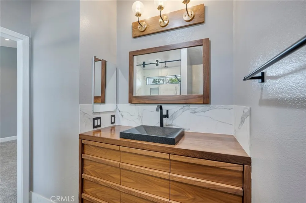 3435 Salisbury Circle #C Orange, CA 92869