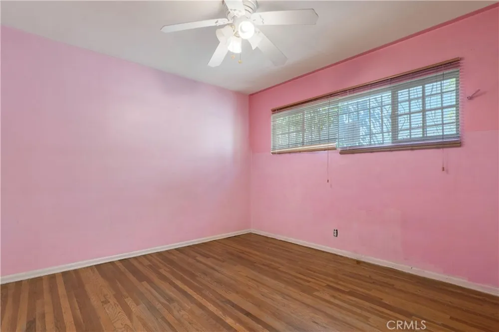 7134 Stansbury Avenue Van Nuys, CA 91405