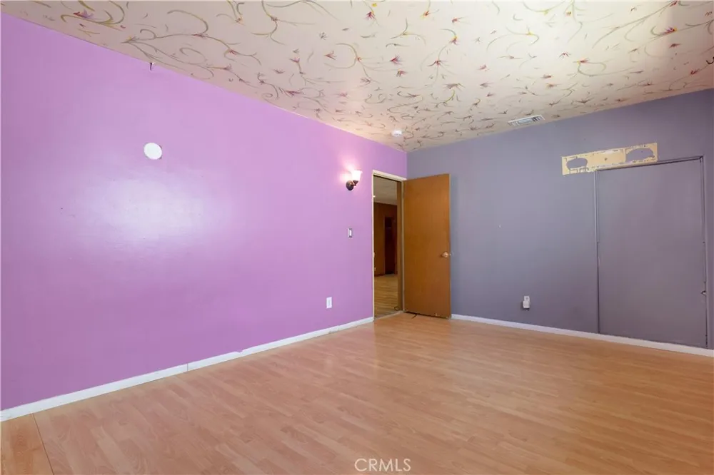 7134 Stansbury Avenue Van Nuys, CA 91405