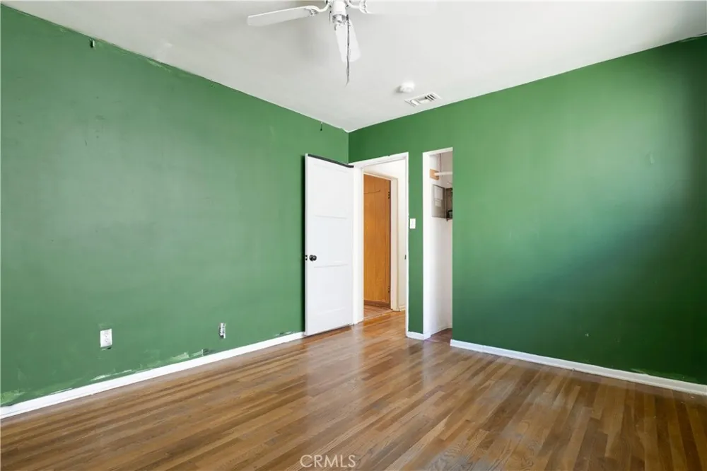 7134 Stansbury Avenue Van Nuys, CA 91405