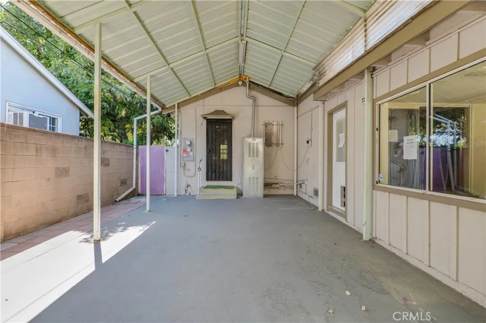 7134 Stansbury Avenue Van Nuys, CA 91405