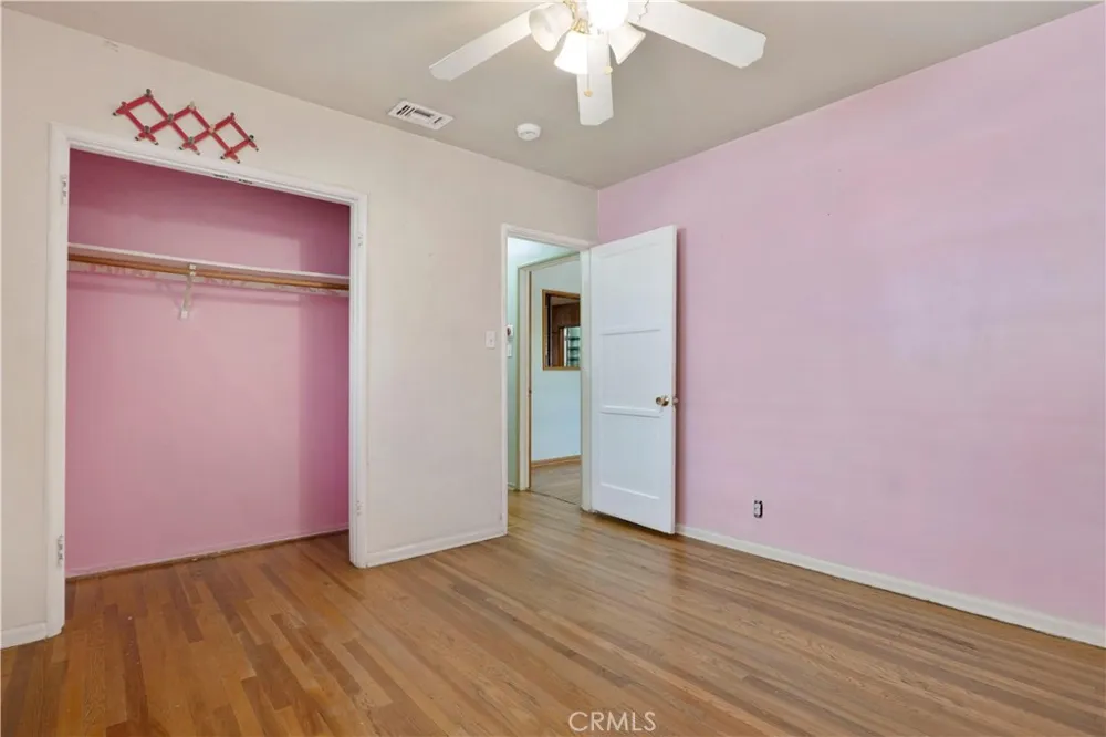 7134 Stansbury Avenue Van Nuys, CA 91405