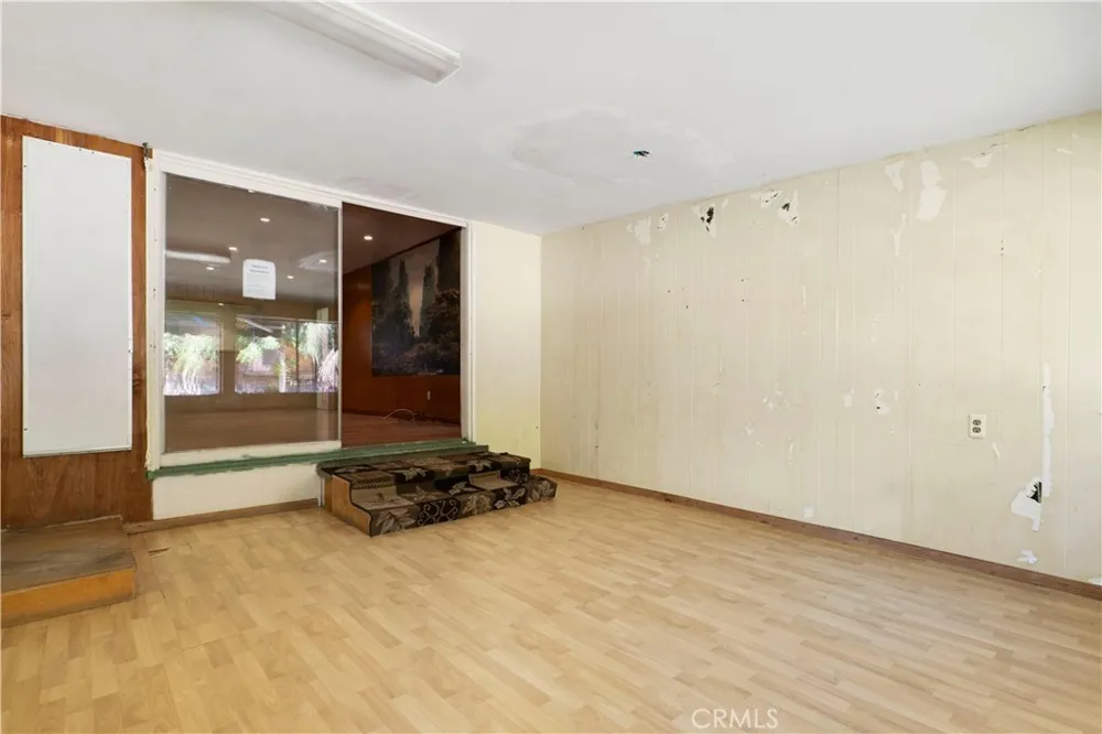 7134 Stansbury Avenue Van Nuys, CA 91405