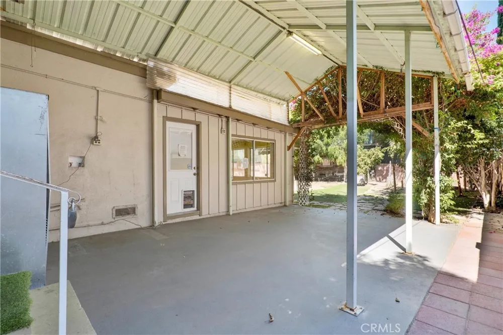 7134 Stansbury Avenue Van Nuys, CA 91405