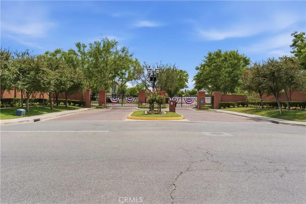 12706 Stillbrook Drive Bakersfield, CA 93311
