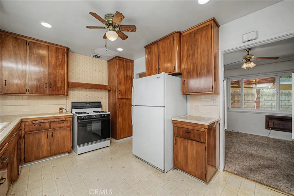 138 Vecino Avenue Glendora, CA 91741