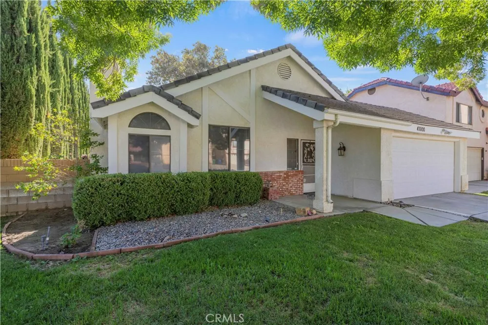 43000 Pearlwood Lancaster, CA 93536